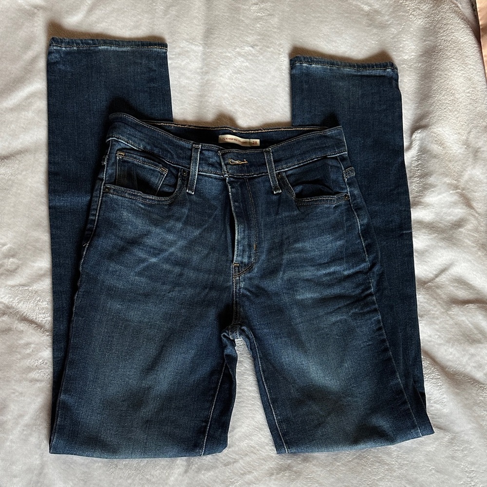 Levi’s 724 High Rise Straight Distressed Jeans